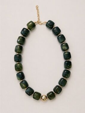 New! Gold Accent Dark Green Beaded Necklace 4024 NWOT